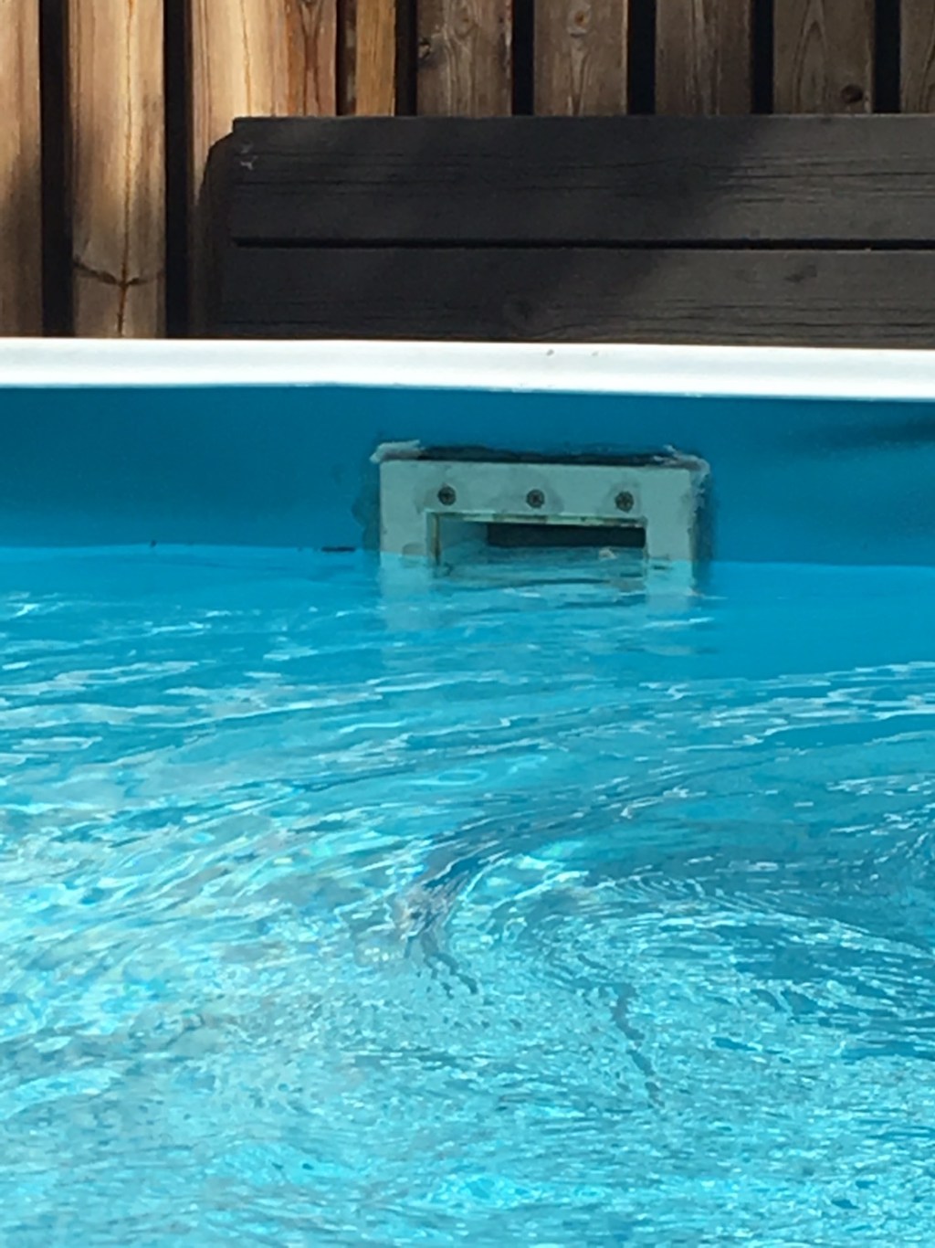 Poolen förhoppningsvis lagad