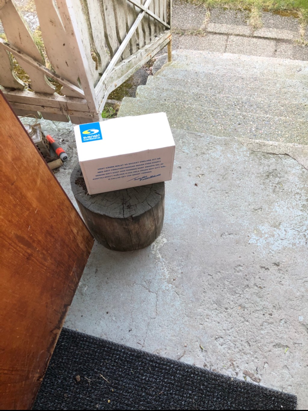 Ett paket kom&nbsp;lastat